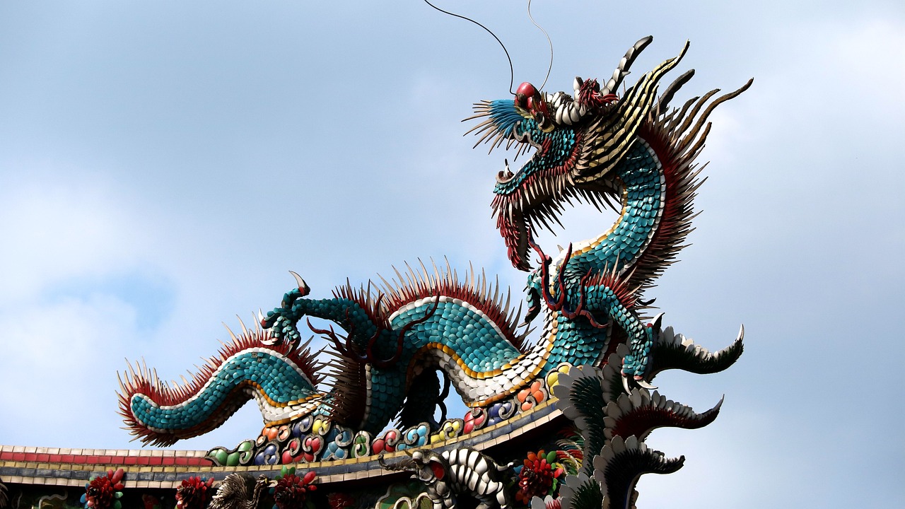 Comparer les dragons ocidentales et dragons asiatiques